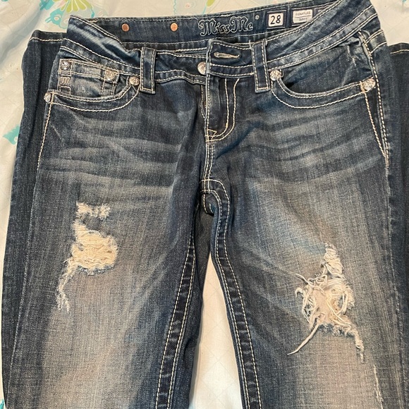❌Sold❌Miss Me, distressed style, signature boot cut jeans. Like new condition - Picture 7 of 15